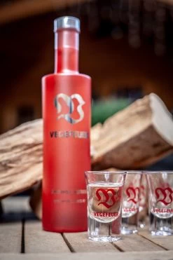 Vegefeuer Kräuter-Likör - Premium Liqueur - 55% - 700ml -Grillen Im Freien 19386 Vegefeuer Kraeuterlikoer