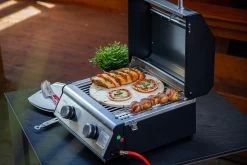 Grillfürst G201E 2-Brenner Gasgrill Portabel V2 - Campinggrill / Balkongrill - X-DEAL Inkl. Untergestell Und Tragetasche -Grillen Im Freien Grillfuerst Camping Gasgrill G201 Pizzastein