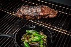 Grillfürst G210G 2-Brenner Gasgrill Mit Hochtemperaturbrenner Und Gusseisen Rosten -Grillen Im Freien Grillfuerst Gasgrill G210G Temperaturspektrum Vielseitigkeit