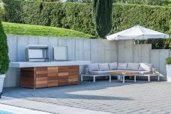 Grillfürst Outdoor Küche Mit Beton-Arbeitsplatte Und HPL-Unterschrank - Mit Edler Holzverkleidung (300 Cm X 80 Cm) - Mit Einbaugrill Und Planchagrill -Grillen Im Freien Grillfuerst Outdoorkueche Beton Kuecheninsel Unterschraenke 4 1645801078