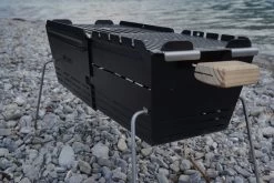 Knister Grill Original - Ausziehbarer Holzkohle Kompaktgrill 35 Knister Grill Original - Ausziehbarer Holzkohle Kompaktgrill -Grillen Im Freien Knister Grill Beine auf Steinen