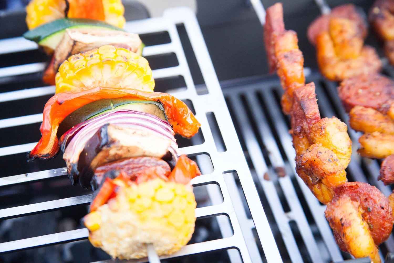 Knister Grill Original - Ausziehbarer Holzkohle Kompaktgrill 19 Knister Grill Original - Ausziehbarer Holzkohle Kompaktgrill – Bild 17