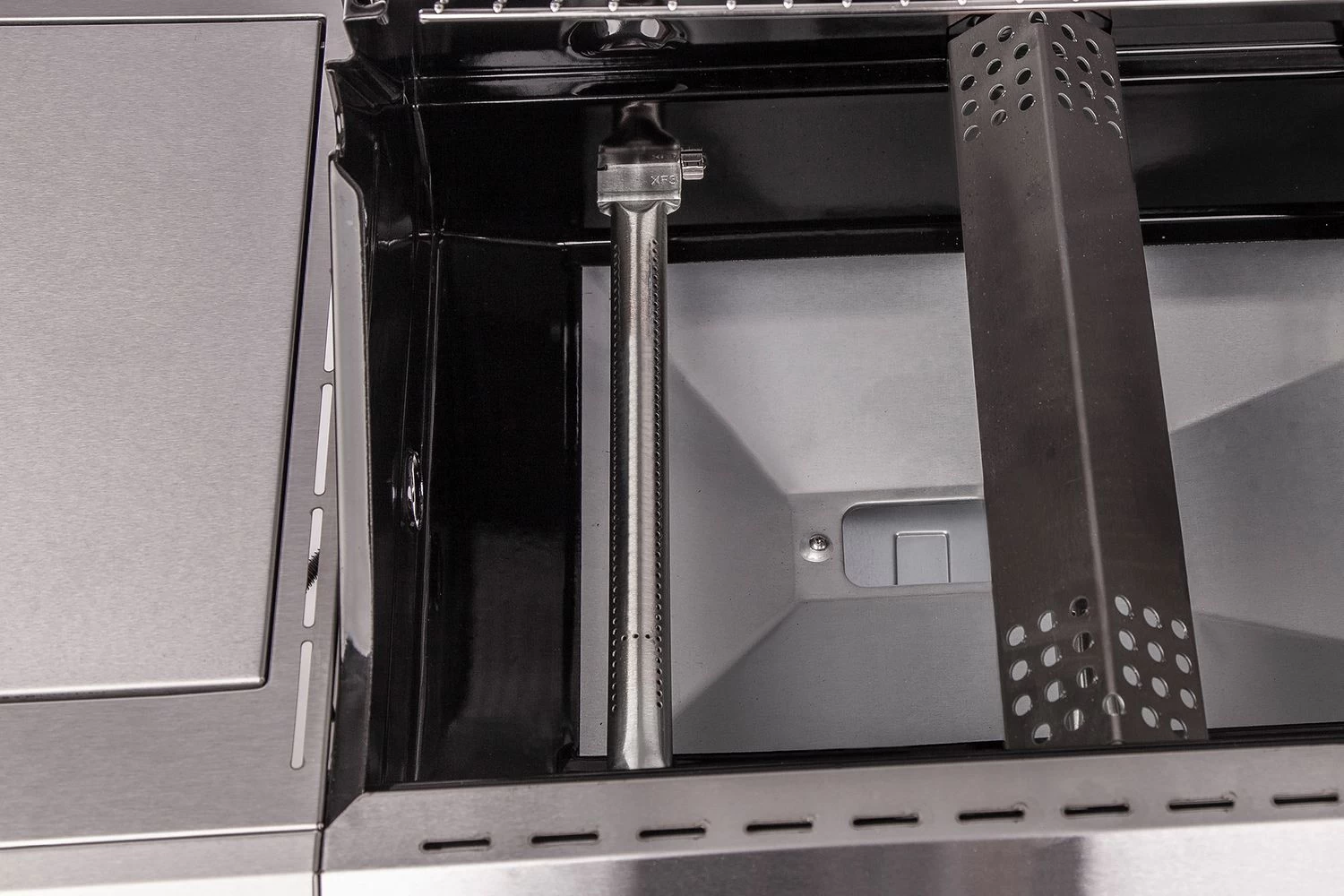 Grillfürst G520G 5-Brenner Gasgrill - 1. FC Köln Edition - Gusseisenroste 9 Grillfürst G520G 5-Brenner Gasgrill - 1. FC Köln Edition - Gusseisenroste – Bild 7