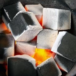 McBrikett KOKOKO CUBES 8 Kg -Grillen Im Freien McBrikett Kokoko Cubes 8kg Anwendung