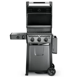 Napoleon Freestyle 365 Gasgrill, Graphit - Mit Seitenbrenner - Modell 2023 - X-DEAL Inkl. Drehspiess -Grillen Im Freien Napoleon Freestyle 365 SB front Seite abgeklappt