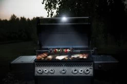 Napoleon LED Grilllicht / Grifflicht -Grillen Im Freien Napoleon LED Grifflicht am Gasgrill