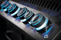 Napoleon Prestige 500 Gasgrill, Schwarz - Mit Safety Glow - X-DEAL Inkl. Grillthermometer, Schneidebrett Und Windschild Für SIZZLE ZONE -Grillen Im Freien Napoleon Prestige 500 Safety Glow Drehreglerbeleuchtung 02