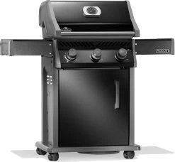 Napoleon Rogue 425 Gasgrill - All Black - Modell 2023 - Inkl. Abdeckhaube Und Grillplatte -Grillen Im Freien Napoleon Rogue R425 Gasgrill All Black seitlich