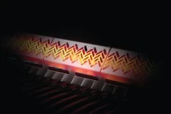 Napoleon Rogue SE 625 Gasgrill, Schwarz Mit Gussrosten, Sizzle Zone Und Heckbrenner - Modell 2023 -Grillen Im Freien Napoleon Rogue SE Backburner Heckbrenner glow