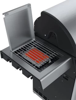 Outdoorchef Dualchef S 425 G Edelstahl Gasgrill Mit Seitenkocher + BLAZING ZONE Infrarotbrenner -Grillen Im Freien Outdoorchef Blazing Zone Dualchef 18 212 80 eingeschaltet 1
