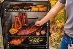 Pit Boss Vertical Smoker Pro Series 4 Pelletsmoker -Grillen Im Freien Pit Boss Pelletsmoker Vertical Smoker Pro Series 4